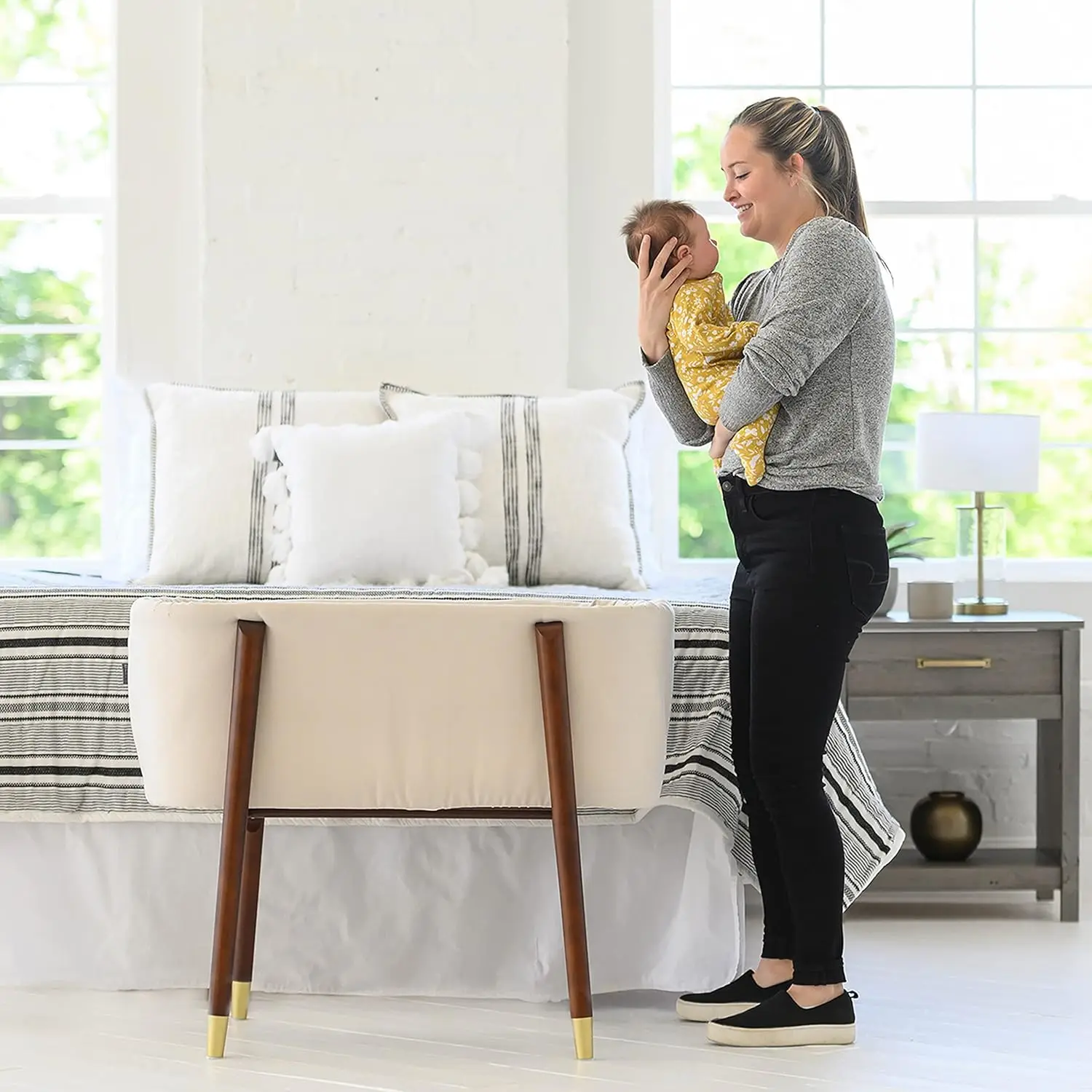 Sova Portable Baby Bassinet, Mid-Century Design with Extra Deep Walls for Newborns and Babies Safety