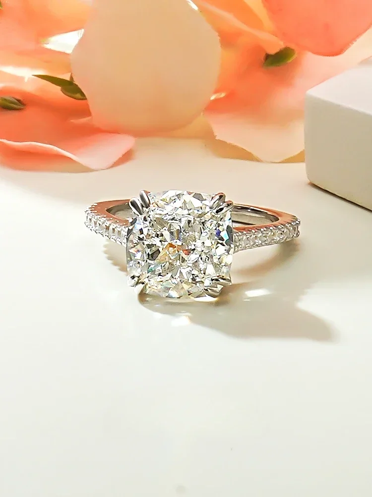 

Light Luxury 925 Sterling Silver Square White Diamond Ring Set with High Carbon Diamond Ice Cutting Wedding Jewelry Wholesale