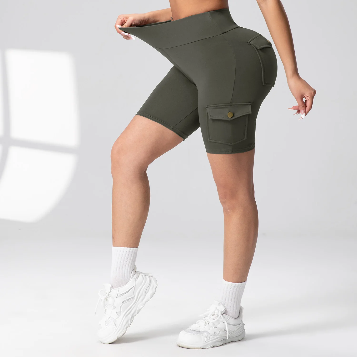 Shorts pour femmes avec poches utilitaires, collants de Fitness de couleur unie, pour Jogging en plein air, vêtements de sport élastiques respirants