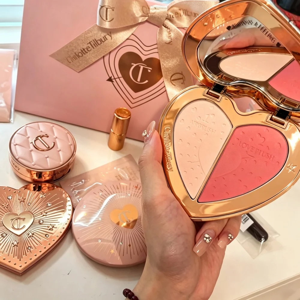 Charlotte Tilbury Airbrush Flawless Finish Make-up Finishing-Puder Pillow Talk Beauty Soulmates Gesichtspalette CT Beauty Cosmetics