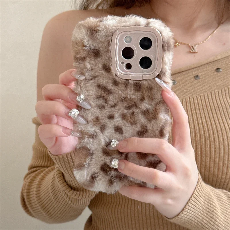 Fashion Leopard Print Fluffy Warm Plush Lens Stand Phone Case for Huawei Mate 60 Pro Mate 50 40 30 Pro Stand Back Cover Cases