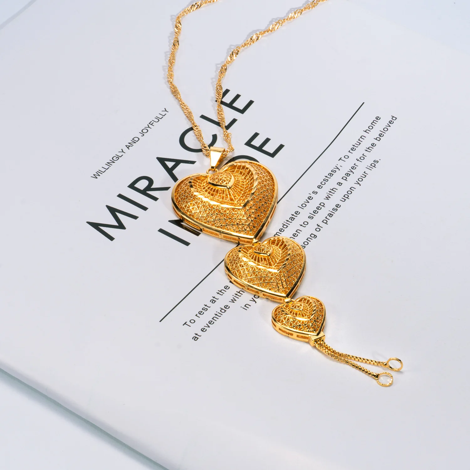 Huixing Middle East Dubai Nigerian Bride Cross-border Necklace Copper Gold-plated Alcohol Gold Non-Fading Love Pendant