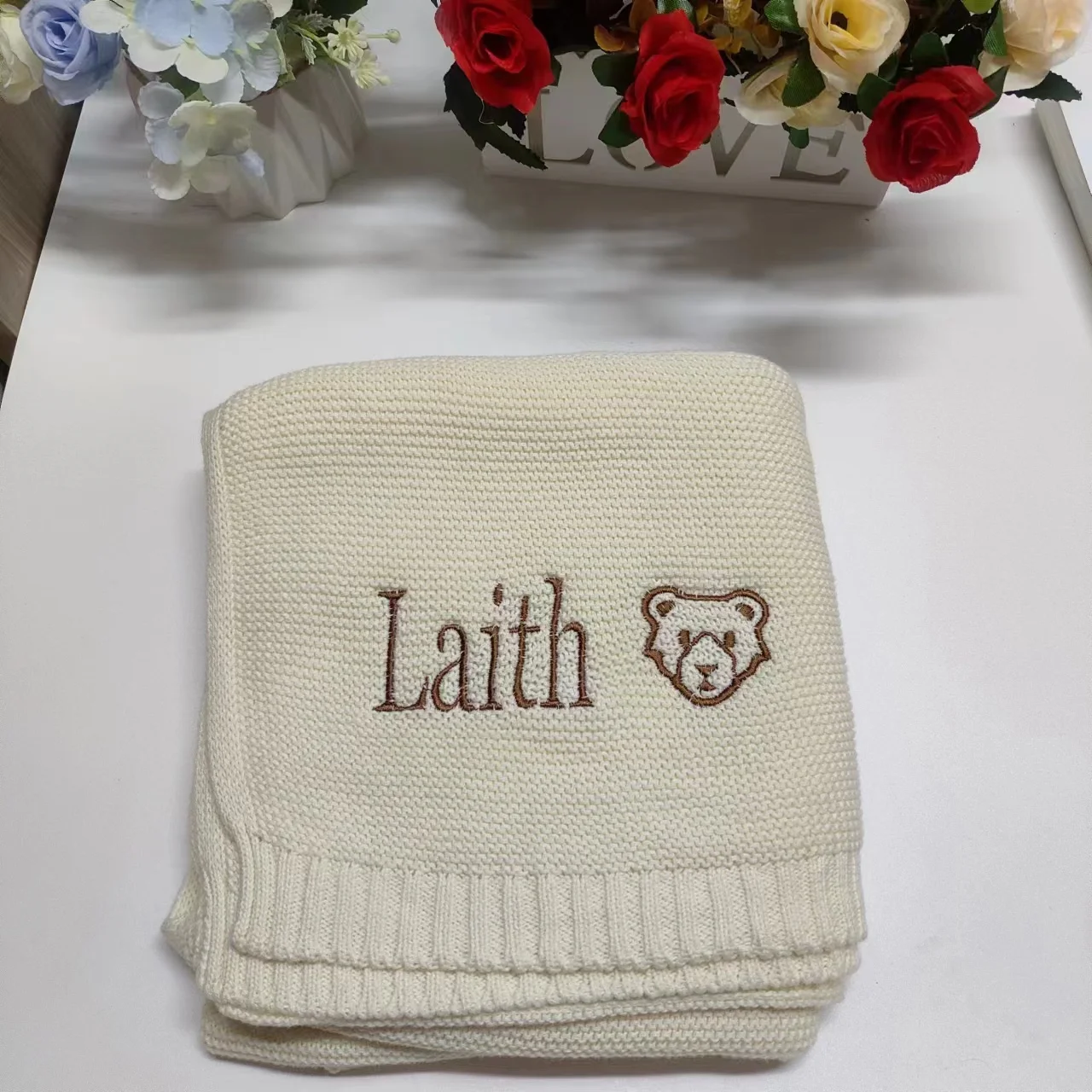 

Personalized Name Embroidered Custom Baby Cotton Muslin Baby Swaddle Newborn Receiving Blanket Solid Swaddle Wrap Soft Blanket