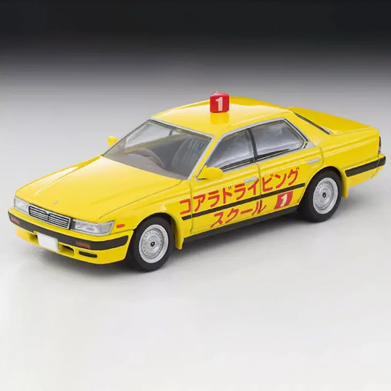 

TLV 1:64 Scale Nissan Laurel N260a Alloy Simulation Car Model Classics Adult Souvenir Gift Static Display