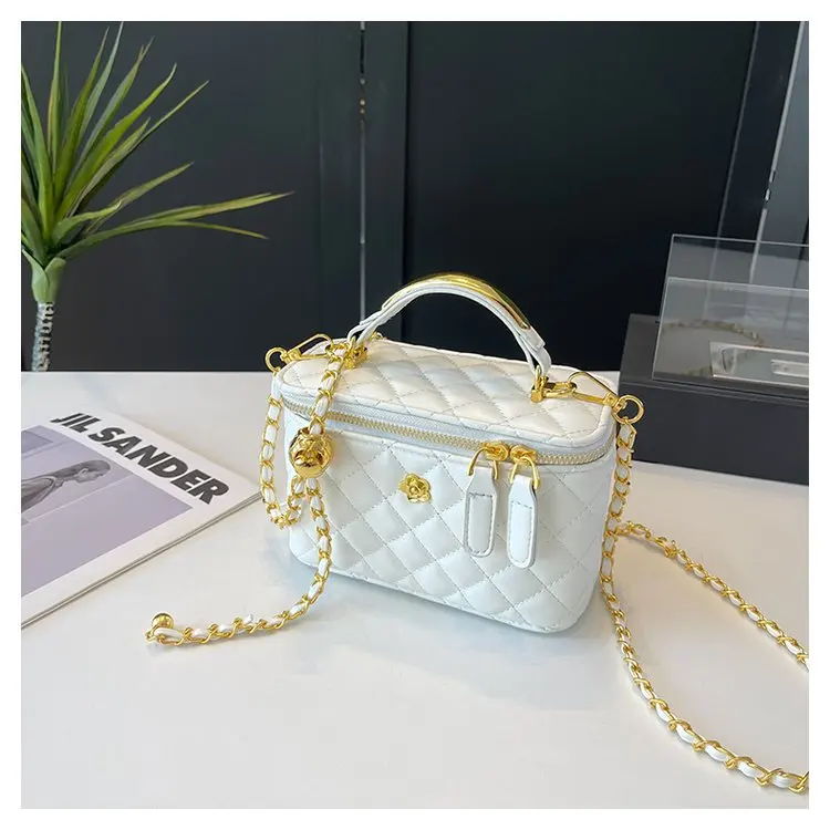 

Новая женская сумка для поездок на работу 2026 года: однотонная, модная, вместительная, через плечо