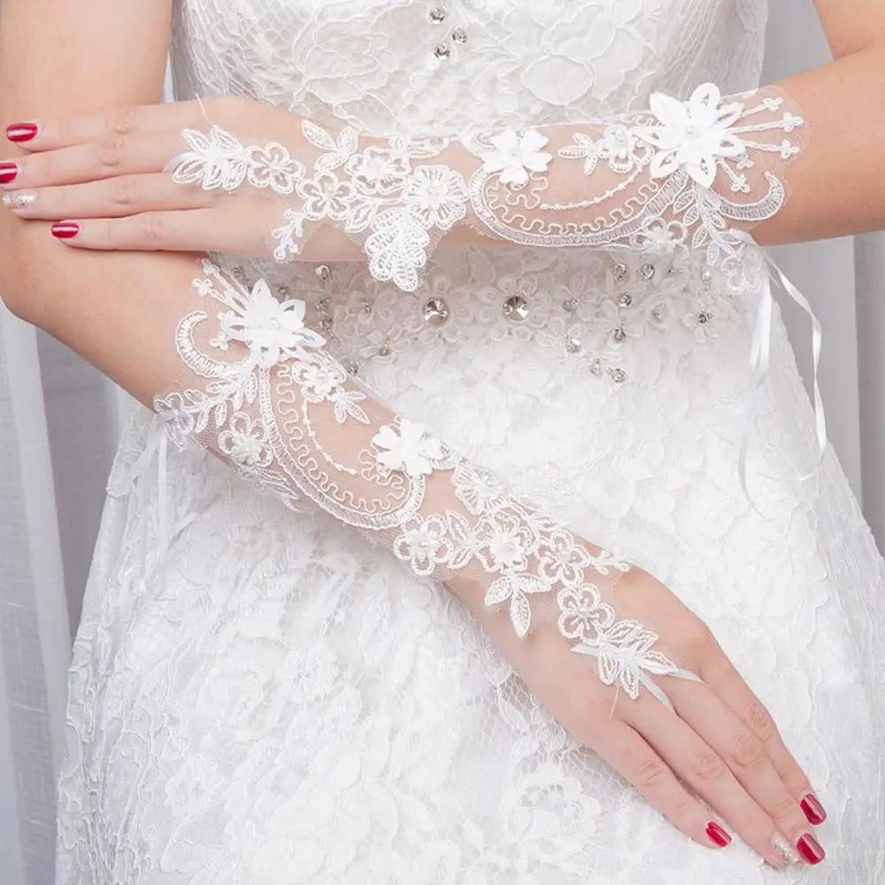 Retro Prom Dinner Gloves Bridal Mittens Hand Sleeve Pearl White Women Gloves Wedding Bridal Gloves Lace Mittens Bow Gloves