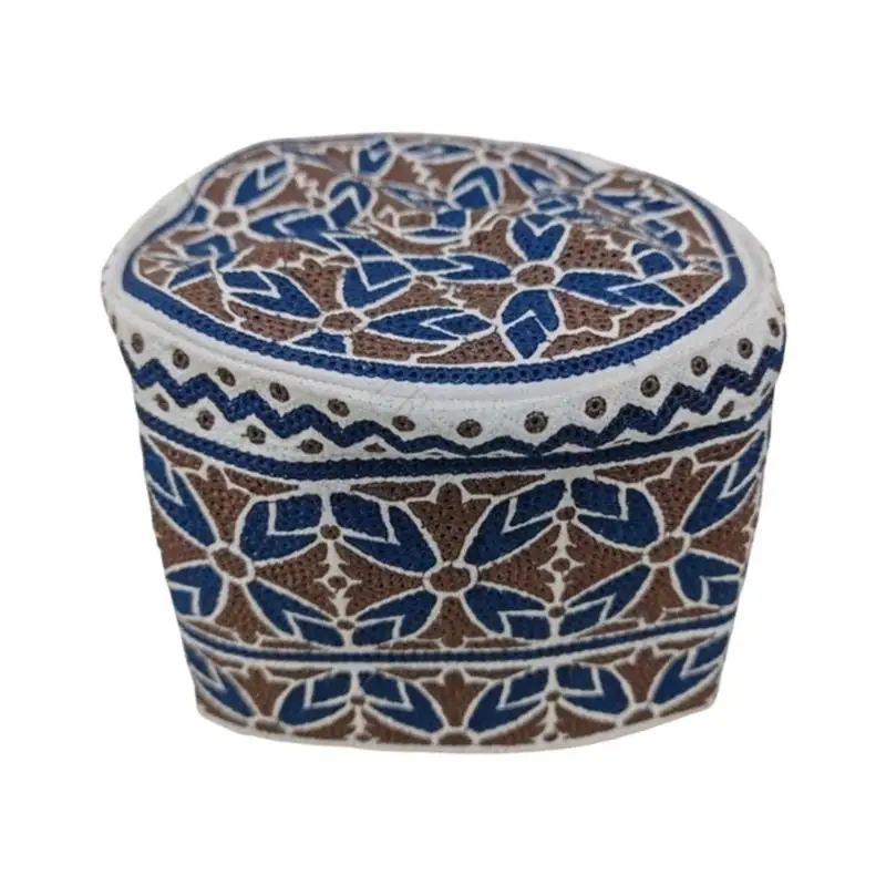R7UF Embroidered Jewish Kippah Skull Cover Traditional Design Lightweight for Religious Ceremonies and Daily Wear