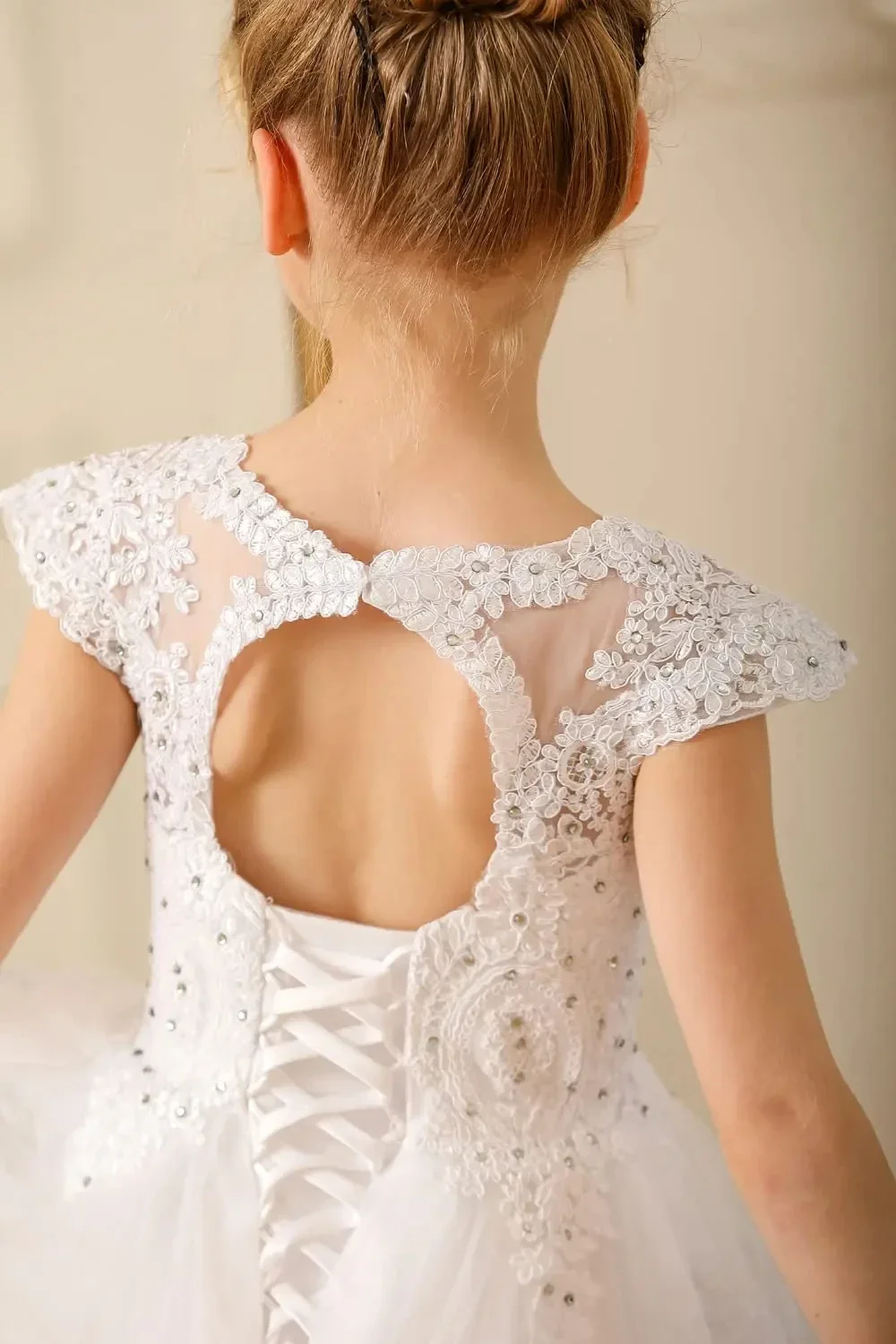 White Lace Long Toddlers Beaded Applique Fower Girl Dresses Cap Sleeves Pagenat Dress First Communion Gowns For Wedding