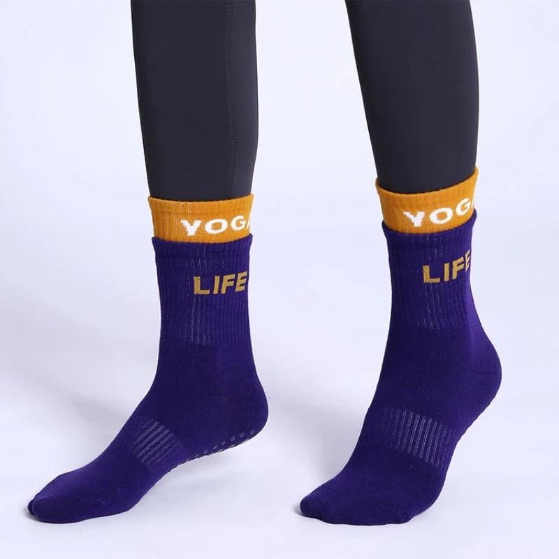 

New Colorblocked Mid-calf Professional Non-slip Sports Socks Women Yoga Pilates Socks Indoor Dance Fitness Training Floor Socks