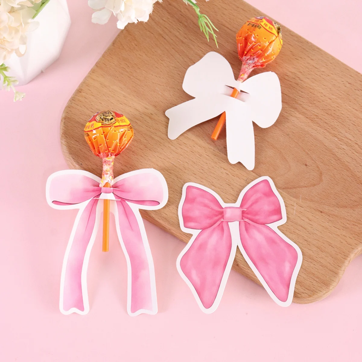 48 Stück rosa Schleifen-Papier-Lollipop-Kartenhalter, rosa Süßigkeitenverpackung für Geburtstagsfeier-Dekoration, DIY-Geschenk für Feiertage – Detail 2
