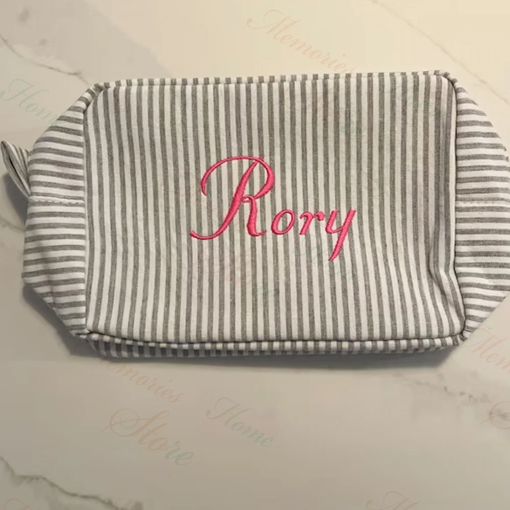 Makeup Bag Seersucker Bag Personalized Name Small Size Travel Toiletry Bag Custom Monogrammed Women\'s Birthday Gift Cosmetic Bag