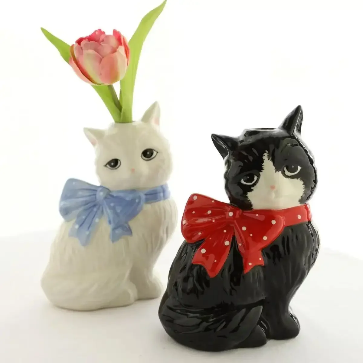 Simulation White Cat And Black Cat Shaped Ceramic Vase For Flower Cartoon Creative Vases Flowers Cachepot Room Decoration