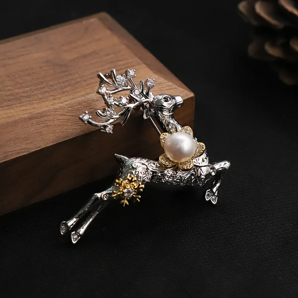 

Fashion Temperament Pearl Brooch Christmas Deer Cute Corsage Exquisite Clothes Accessories