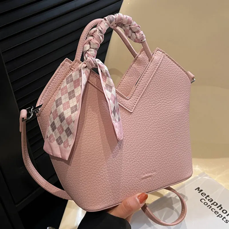 New design women\'s bag High Quality Handbag Single shoulder backpack crossbody bags for women soft leather Casual Retro Mini Bag