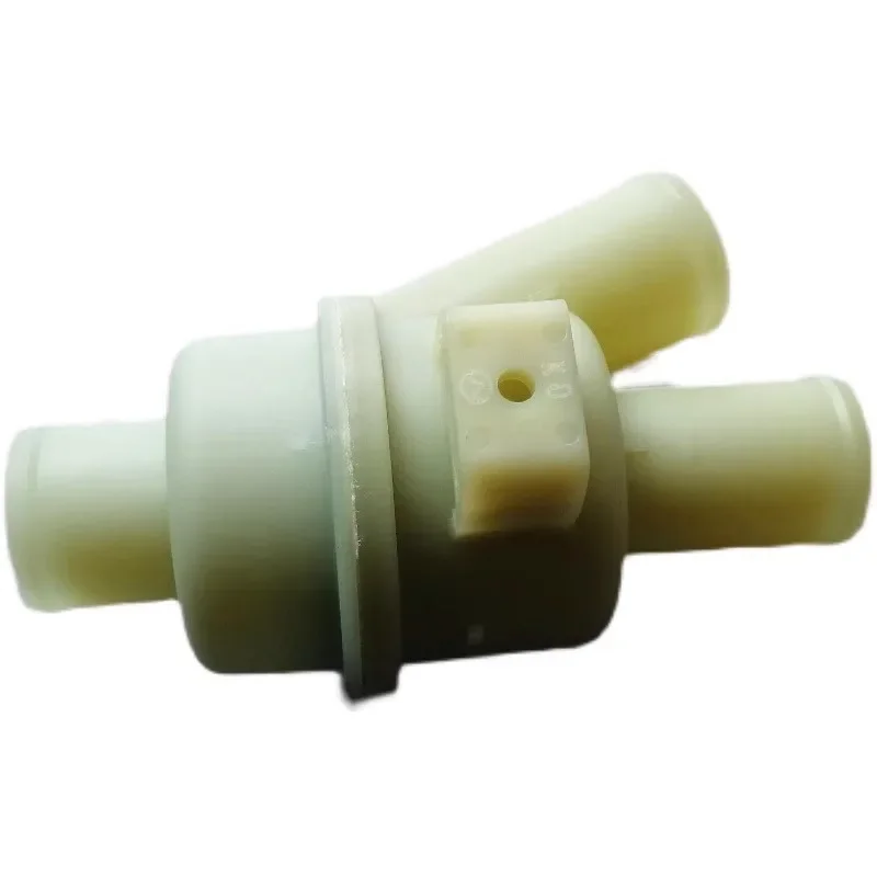 

Auto Engine Thermostat Three-way Pipe 1pc for Hawtai Santa Fe Boliger 1.8T Brand New