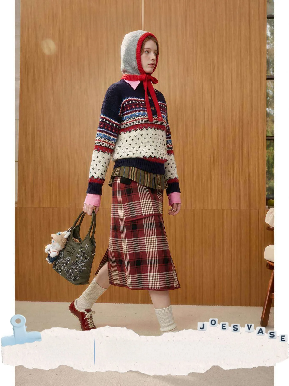 

Loose Knitted Sweater in New Stand Collar Tu Pattern for Women Autumn New Arrival Comfortable Breathable Fem Knitwear