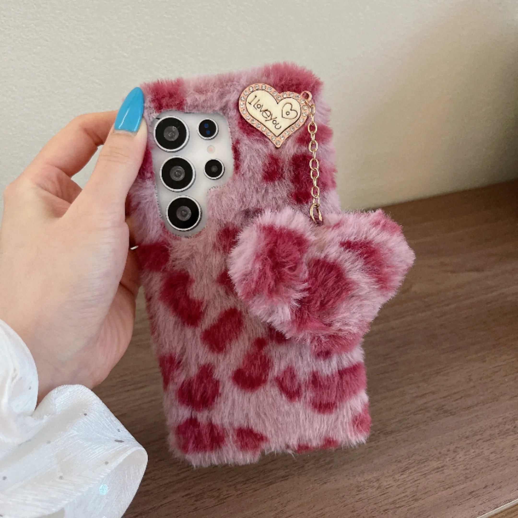 Pluizige Luipaard Hart Hanger  - Phone Cases Designer recensie en prijs