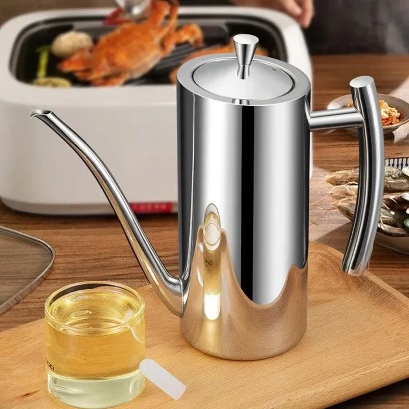 500/700/1000ml 304 Stainless Steel Oil Pot Kitchen Storage Container Dust-Proof Oil Tank Sauce Vinegar No Drip Kitchen Oil Pot