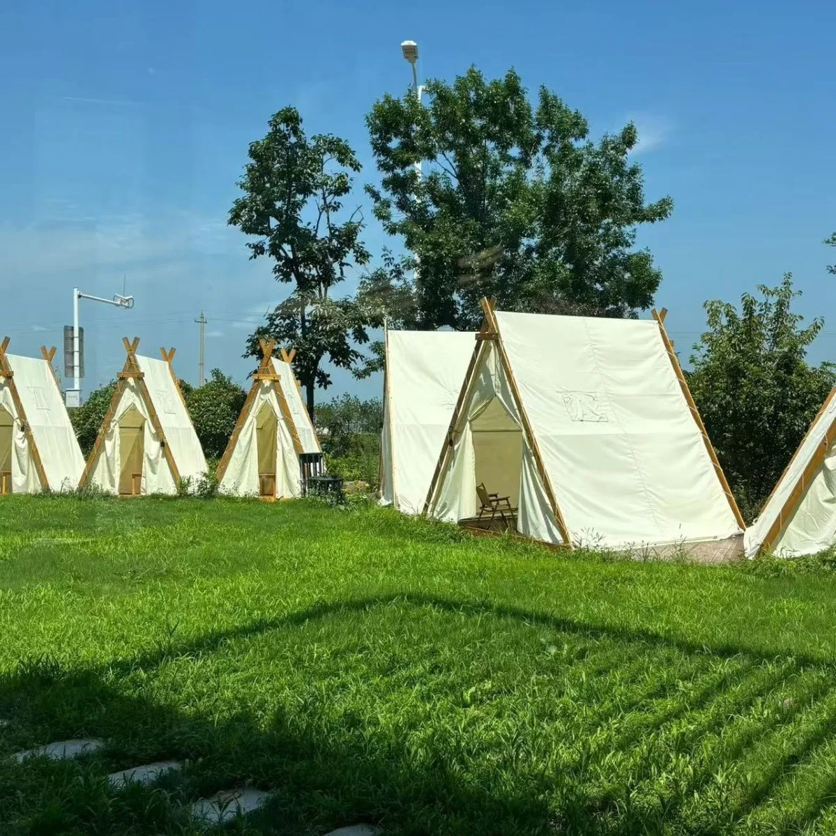 في الهواء الطلق، التخييم، السماء المرصعة بالنجوم، خيمة، معسكر، مثلث، مكان ذو مناظر طبيعية خلابة، السرير والإفطار، تقديم الطعام