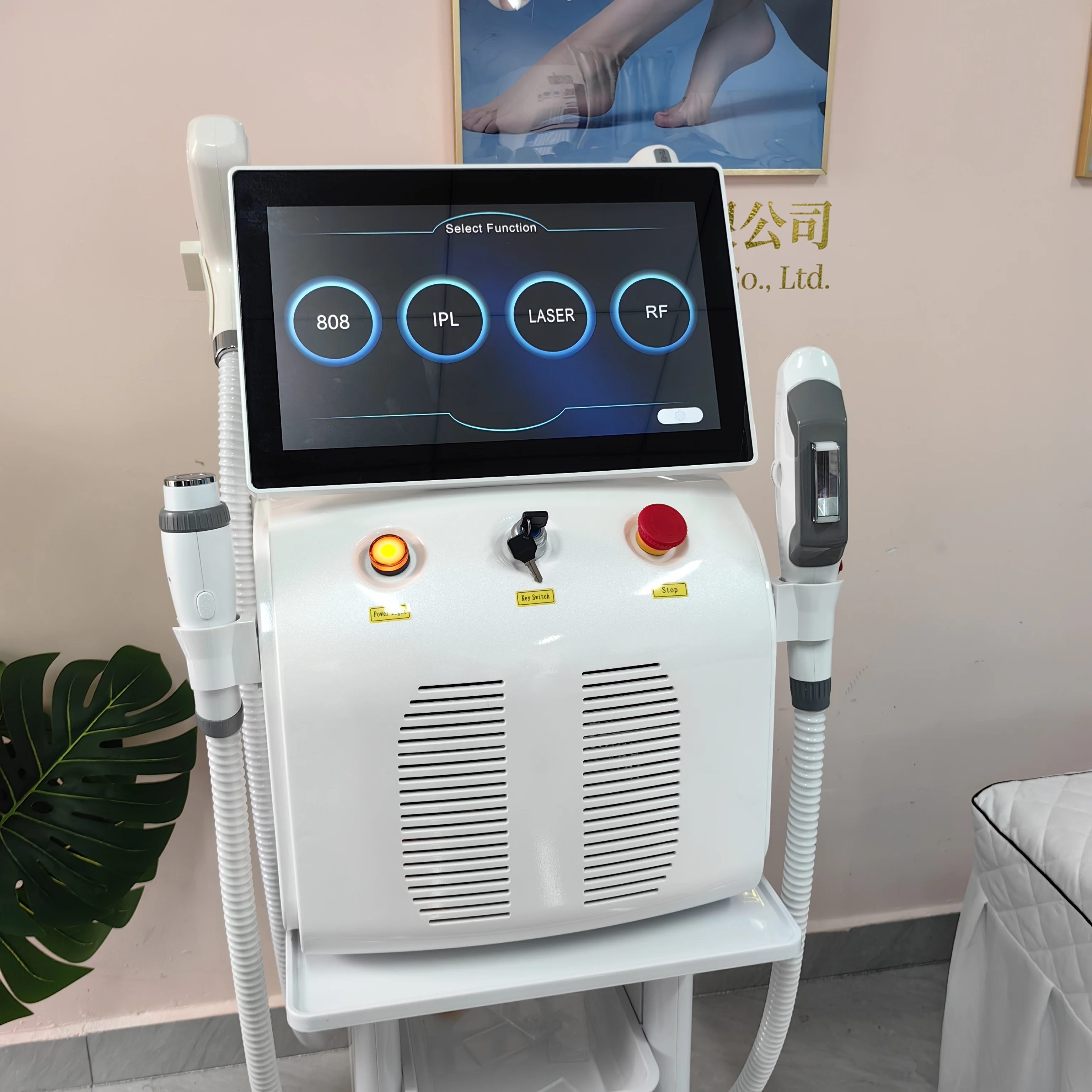 Soprano Titanium Hair Removal Professional 4-In-1 Diode IPL Nd Yag Picosecond Opt Hair Removal Tattoo Removal