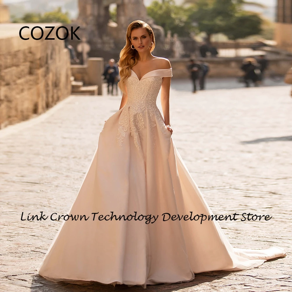 COZOK Charming Strapless Wedding Dresses with Lace Champagne Off Shoulder Bridal Gowns Satin Sweep Train Vestidos De Novia New