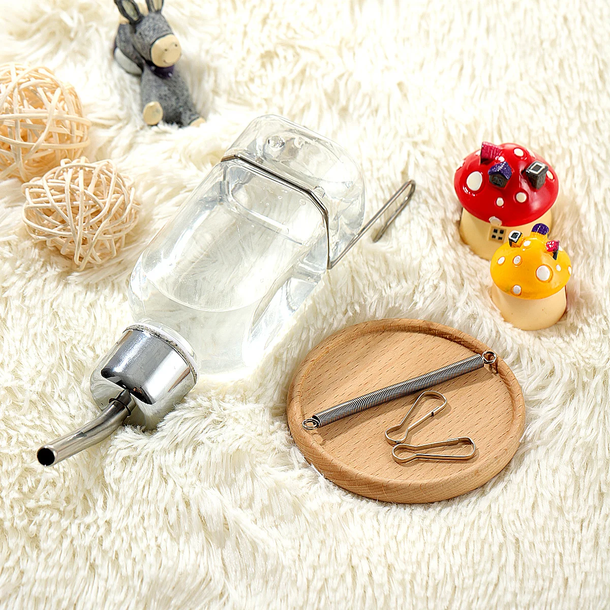 

Automatic Feeder Hanging Water Bottle Ball Touch Dispenser for Small Animals Rabbits Cats Birds Portable Automatic Feeder