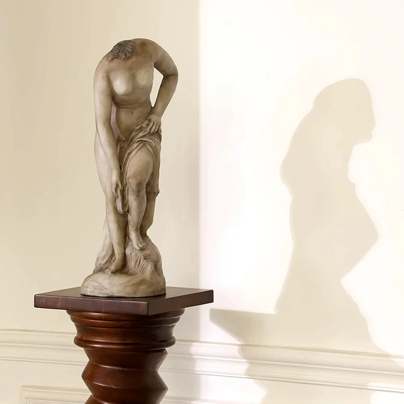 l*-Retro Figure Sculpture, Human Body Art Statues, Creative Artwork Decor ,Living Room Office Desktop Decoration,