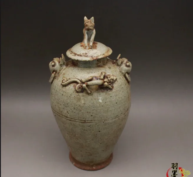 Chinese Celadon Porcelain Pot Song Longquan Kiln Carved Dragon Design 9.65 inch
