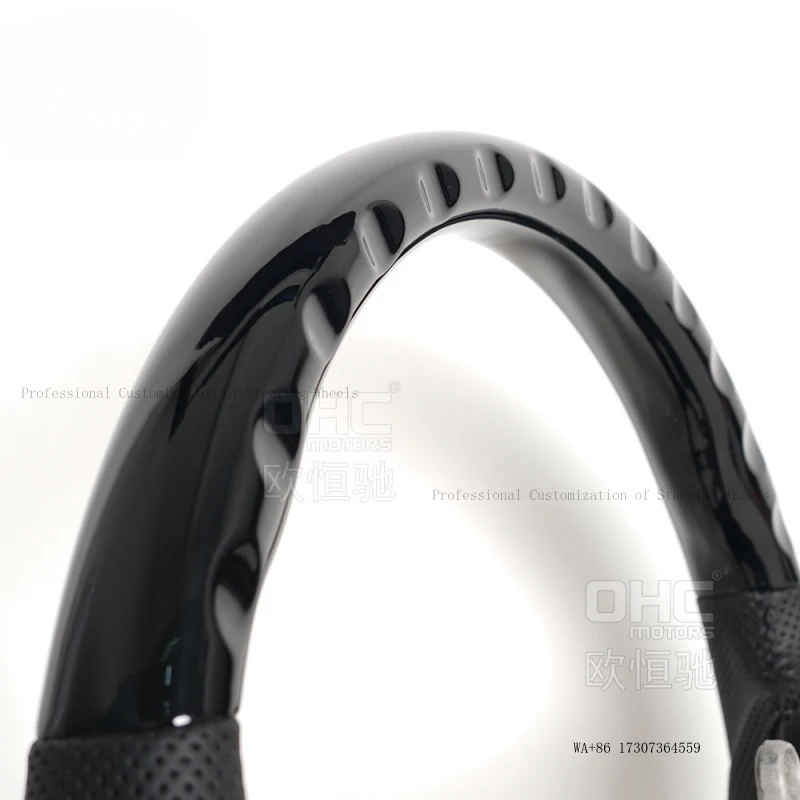 New Suitable for 06-11 Toyota Camry steering wheel modification with perforated leather and black spray paint