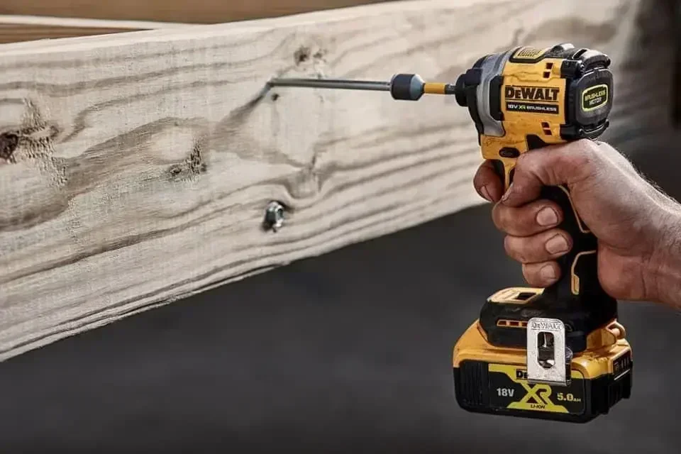 DeWalt borstelloze oplaadschroevendraaier elektrische schroevendraaier 20V lithiumbatterij multifunctionele elektrische boormachine Dcf850