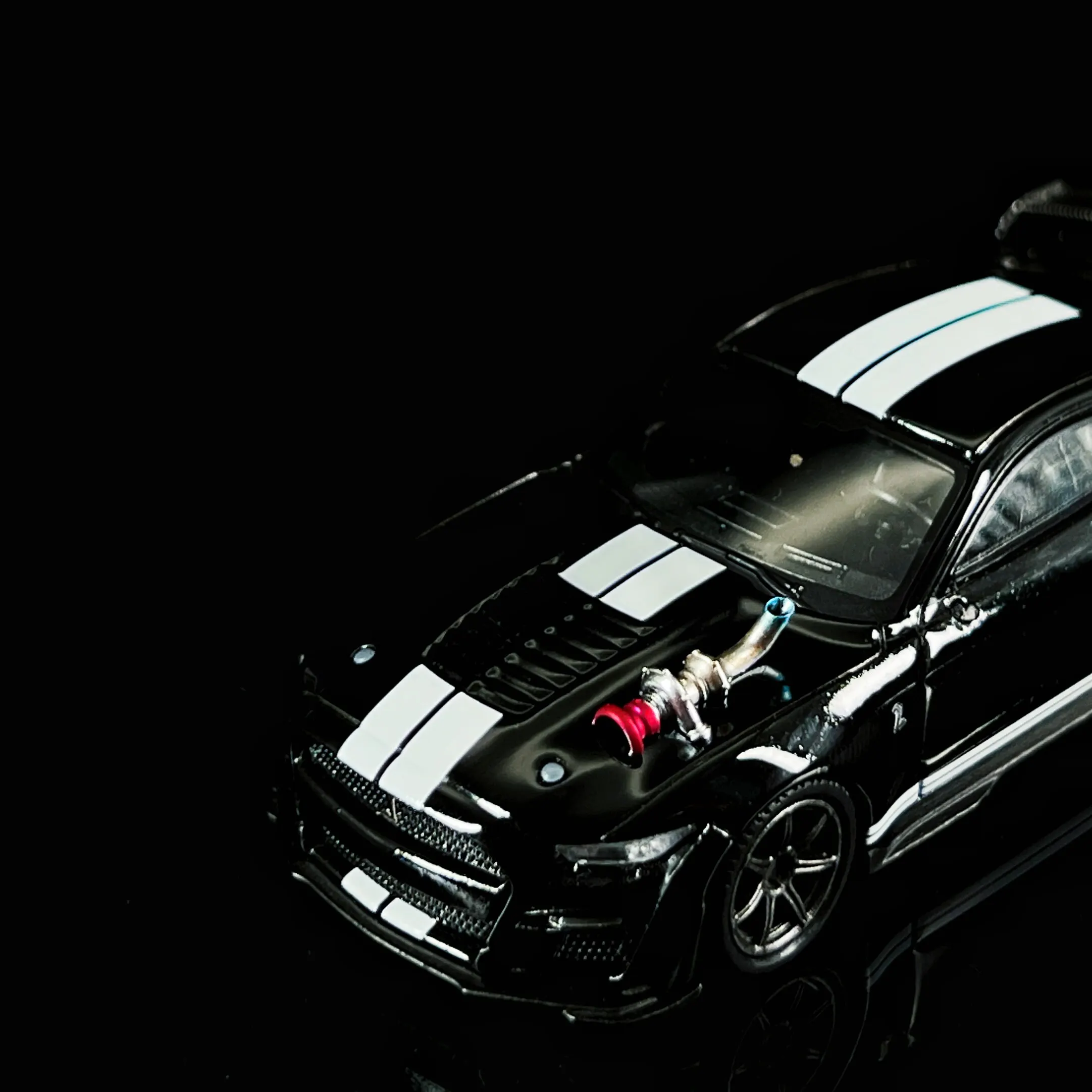 [TOP] 1/64 Engine Cover Turbine Pressure Relief Exhaust Southeast Asian Style Universal Modification Accessories for Car Models