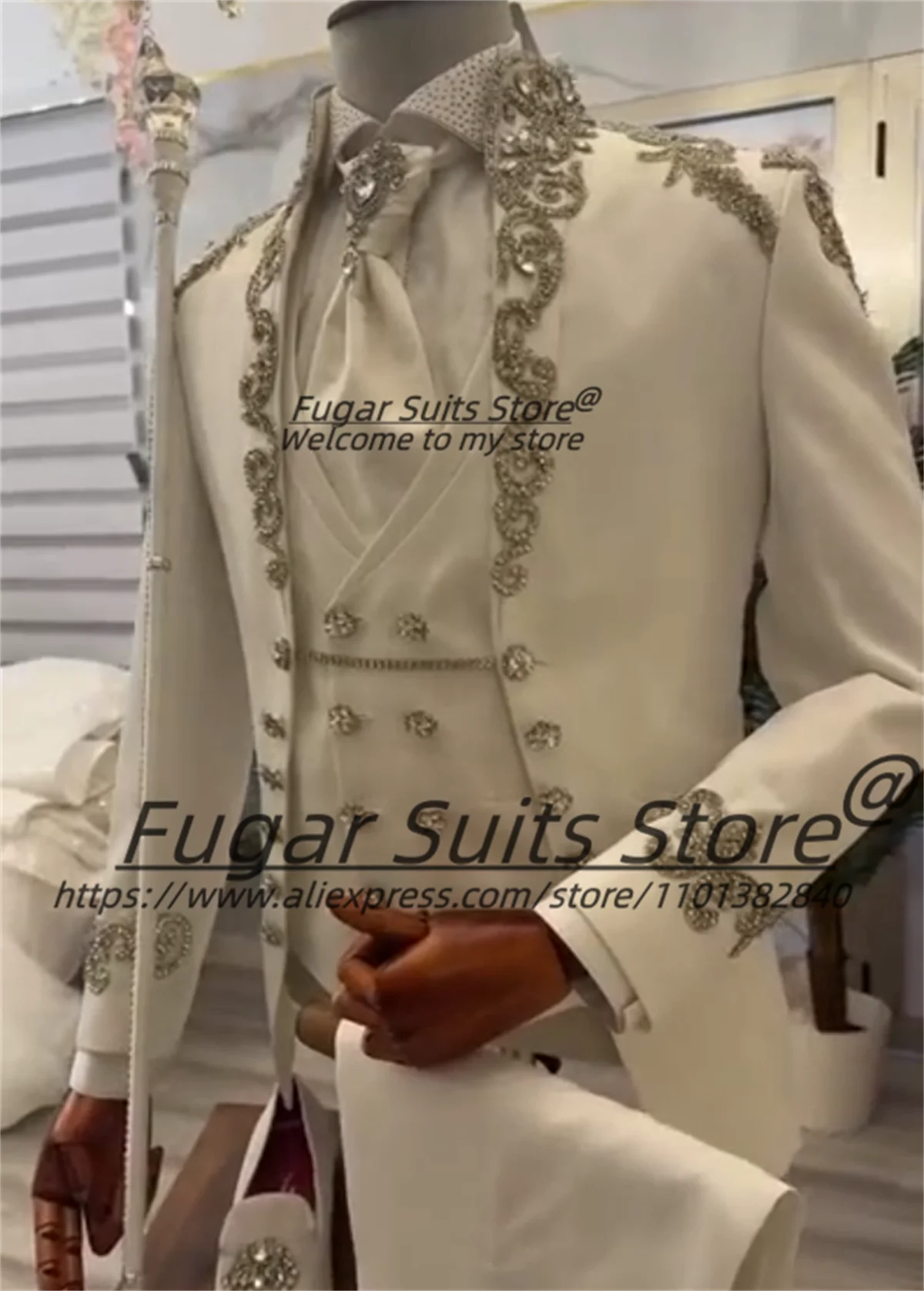 

Роскошные свадебные смокинги для жениха с великолепной вышивкой кристаллами, мужские костюмы из 3 предметов, пиджаки для выпускного бала, мужские костюмы.