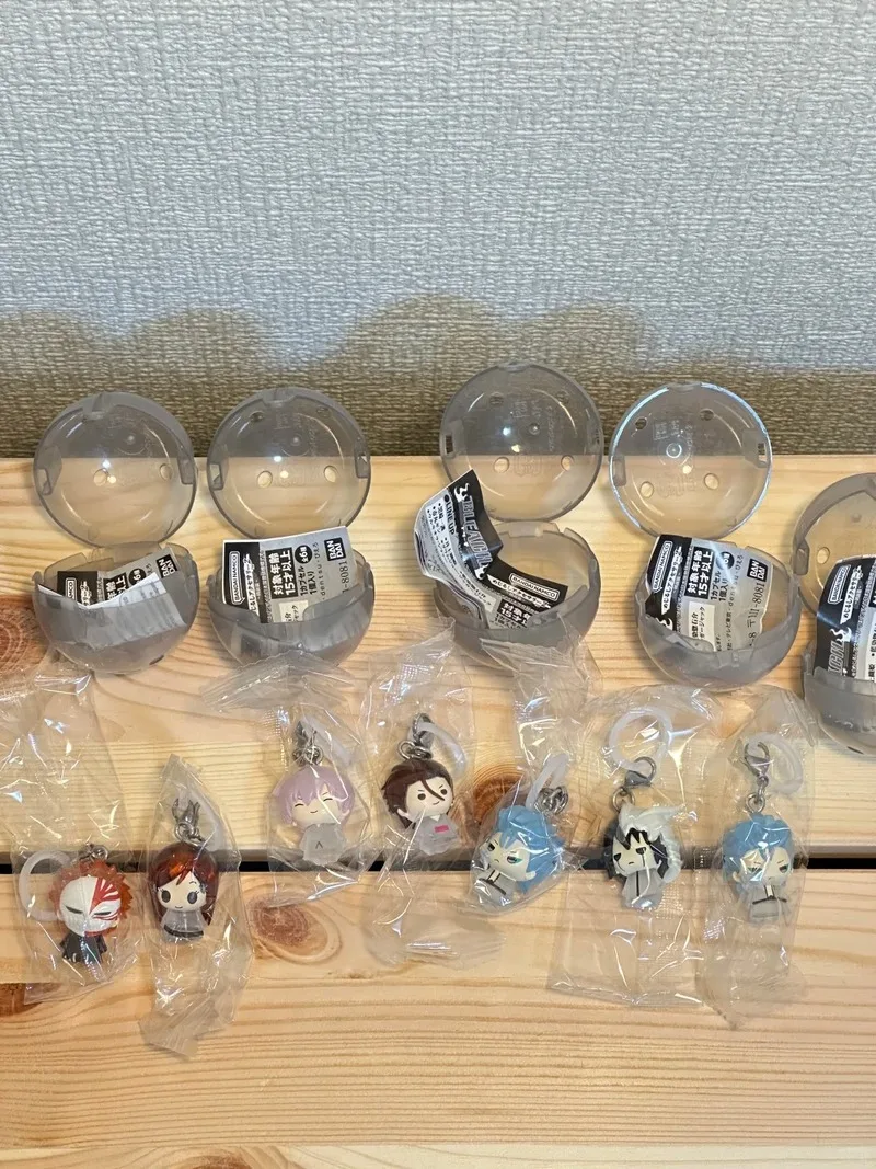 Bandai Gashapon Bleach Arrancar Character Keychain Figure Pendant