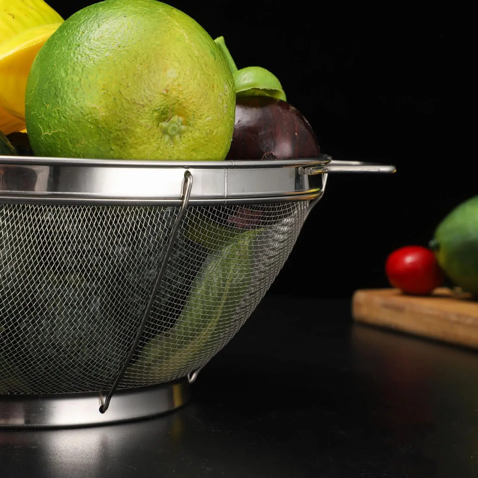 Metal Strainers for Kitchen 3 Pieces Pasta Strainer Baskets with Handle Stainless Steel Colander Sieves for Rice Spaghetti Fruit