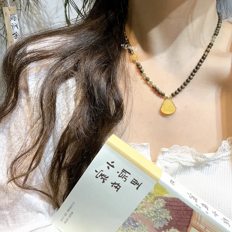Agarwood necklace, natural beeswax smile, always open Buddha pendant necklace, simple style design