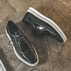 men patent leather shoes fashion wedding party dress lace-up bullock derby shoe carving brogue black white flats footwear
