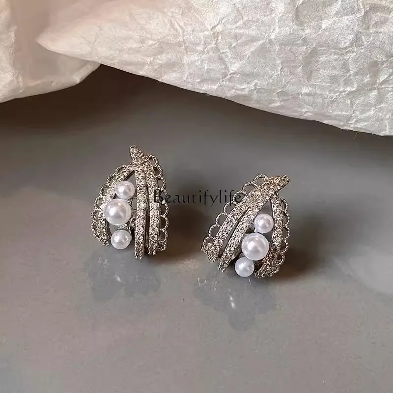 

Diamond silver pearl earrings light luxury niche high sense unique exaggerated earrings