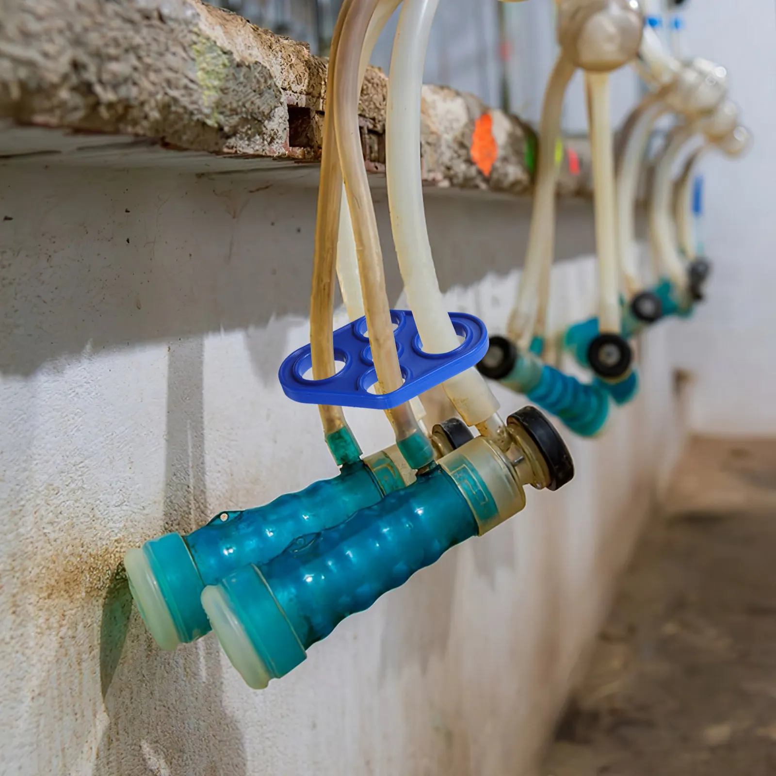 Machine Parts Plastic Tube Holder For Goat Milking Machine Easy To Use Wear Resistant Milking Liner Parts Goat Milk view 5