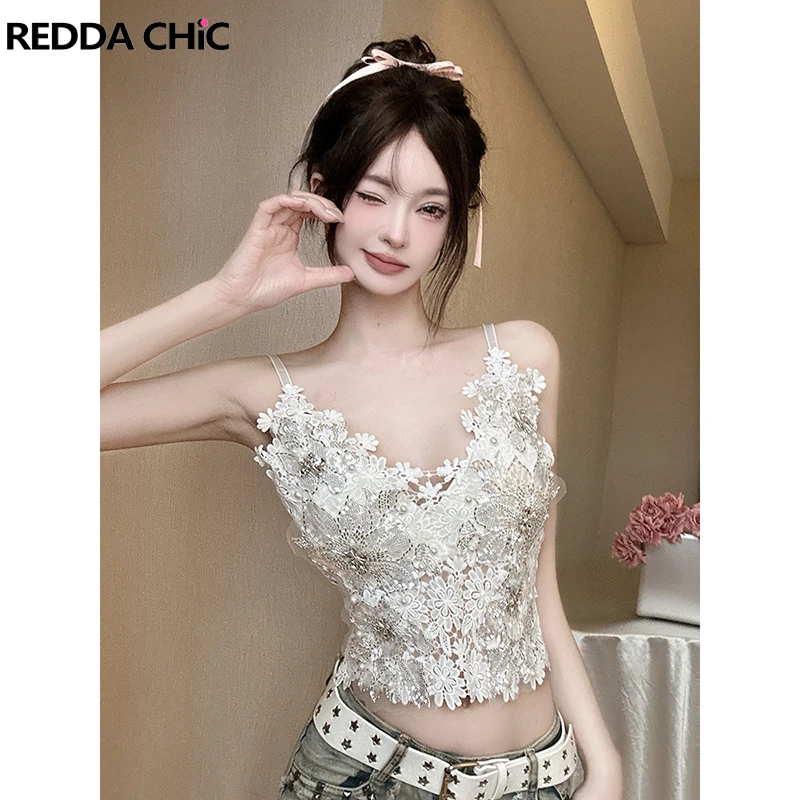 

Кружевной топ ReddaChic с вырезами, белый, на бретельках, с эластичной спинкой, V-образным вырезом, со встроенным бюстгальтером, укороченный, в стиле фейрикор, летняя женская одежда