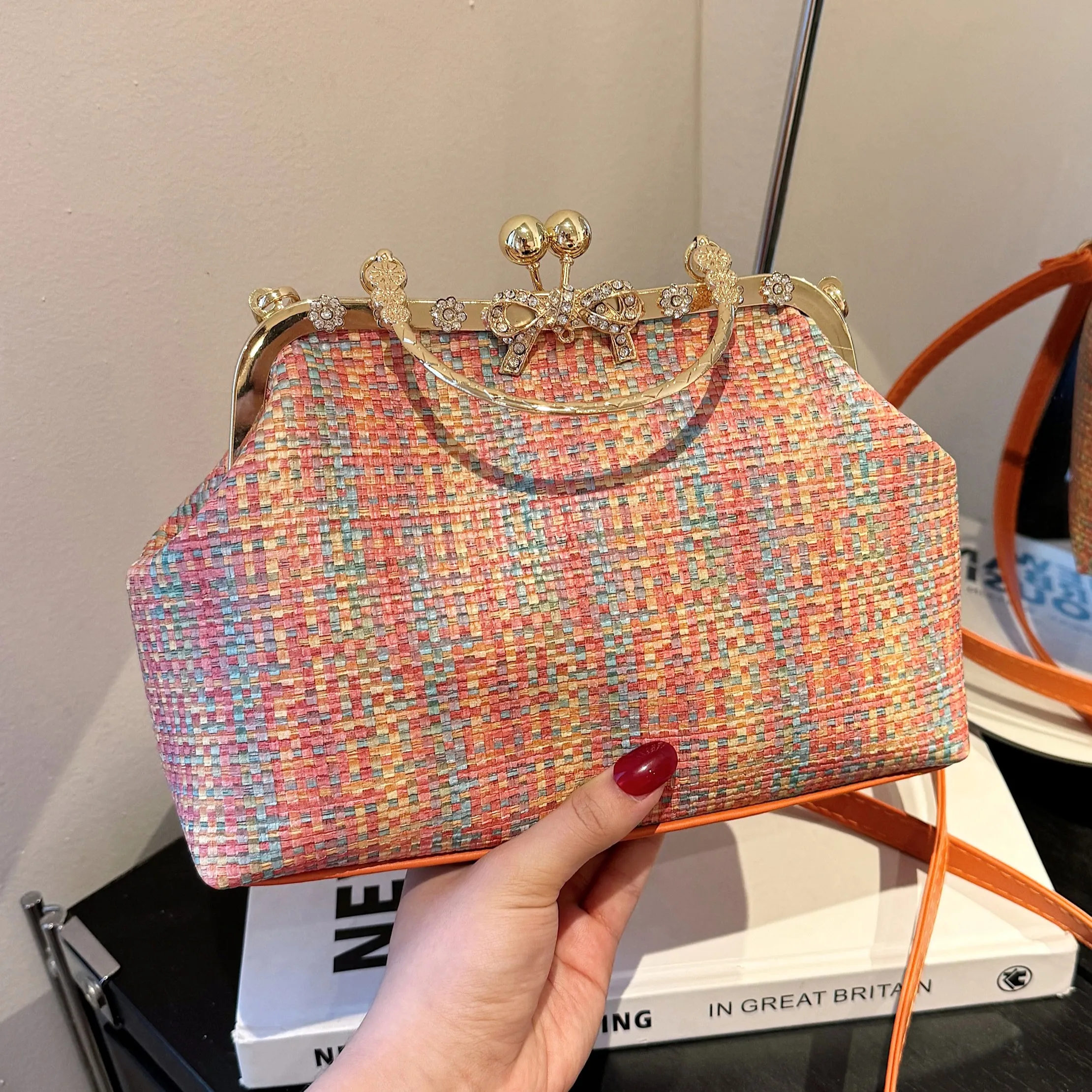 

Fashionable Beach Vacation Handbag For Women Colorful Woven Ladies Women's Crossbody Bag Beach Tote Bag For Women Purse