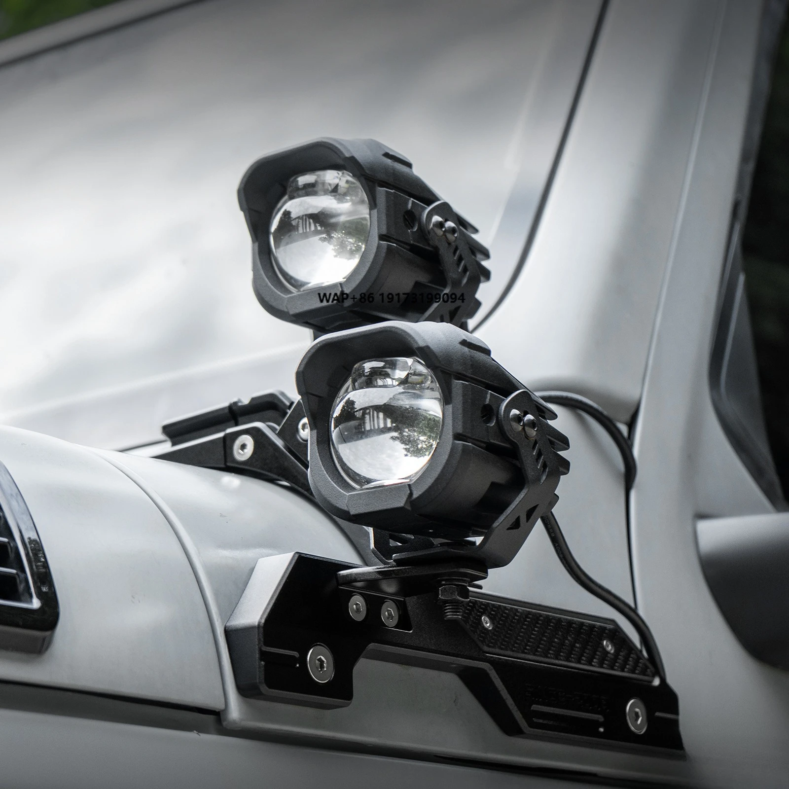

OMU Yellow and White Dual-color Flashing Wrangler A-pillar Spotlight, Non-destructive Modification for Off-road Vehicles