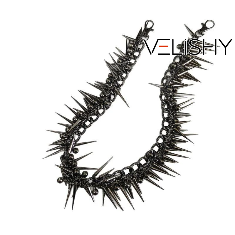 �y�Z�[�����z���j�[�N�ȃf�U�C���A�Â��ăN�[���ŃX�p�C�V�[�ȃK�[���X�^�C���A���x�b�g�A�ۂ��r�[�Y�A�^�b�Z���l�b�N���X�A�E�G�X�g�`�F�[���A�����̌��I�ȃj�b�`�f�U�C���W���G���[