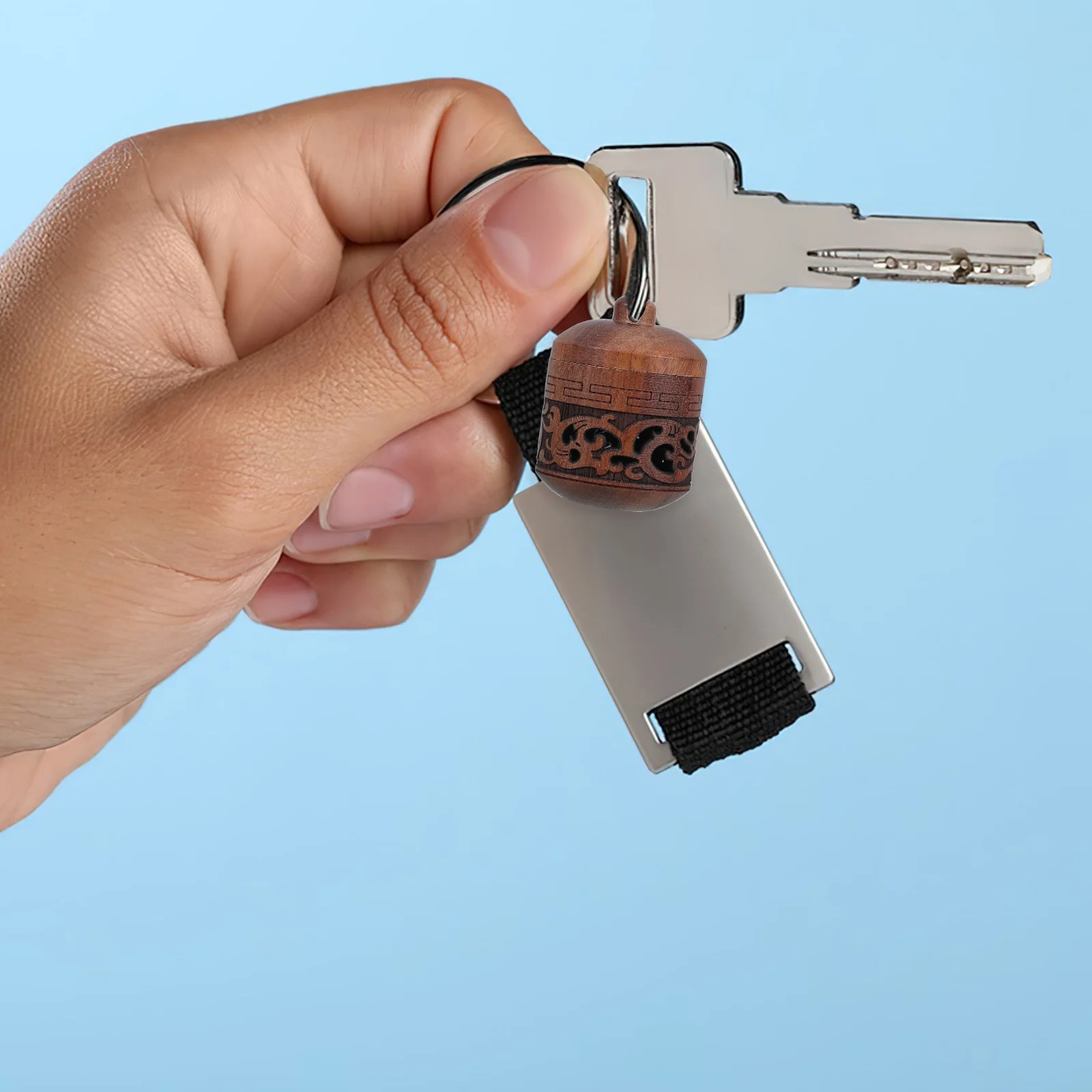 

2pcs Hollow Wood Lantern Scent Ball Bottle Diy Aromatherapy Pendant Decorative Incense Container For Car Bag Home Hanging Health