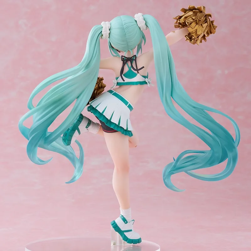 En Stock, uniforme de moda Original TAITO Hatsune Miku, figura de Anime, adornos de muñecas, colección de modelos, adornos de escritorio, regalos de juguete