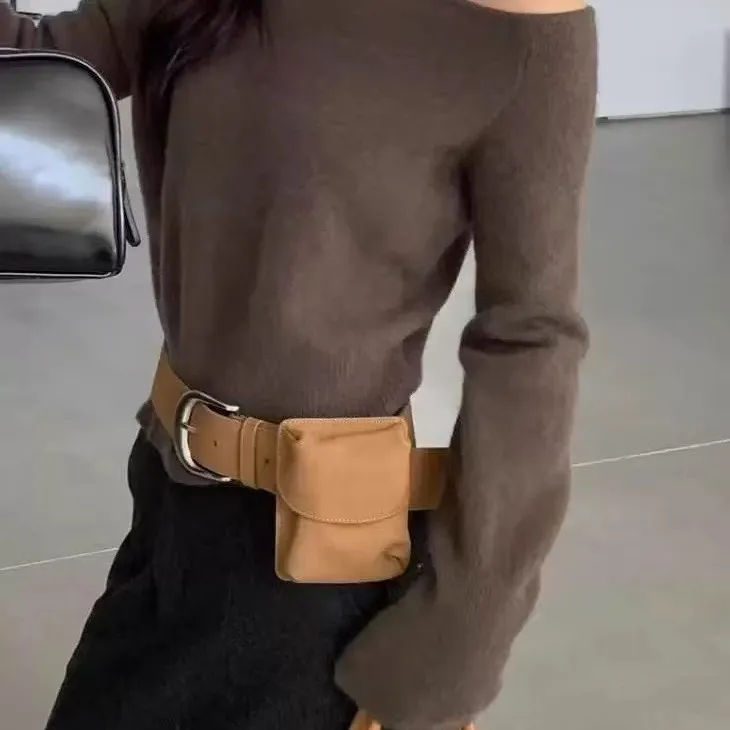 

2025 New Fashionable Versatile Retro Belt Waist Packs Square Flip Mini Shaped Bag