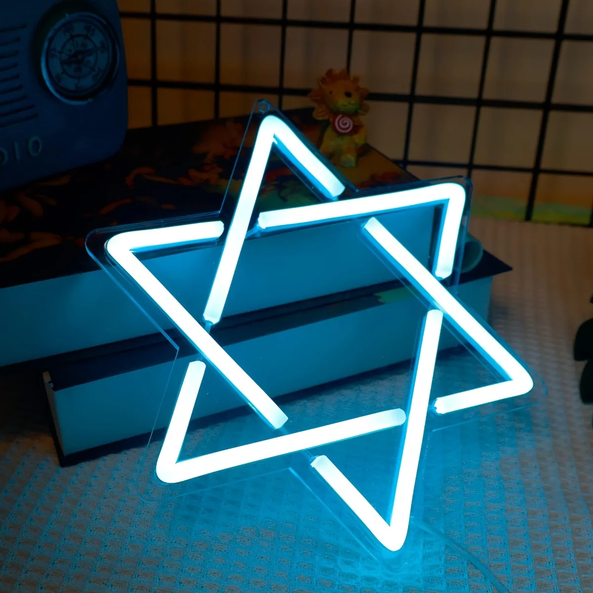 

Star Neon Sign, USB Powered Wall Decoration Light, Wall Light Suitable for Living Room/Bar/Electric Room, Valentine's Day Gifts