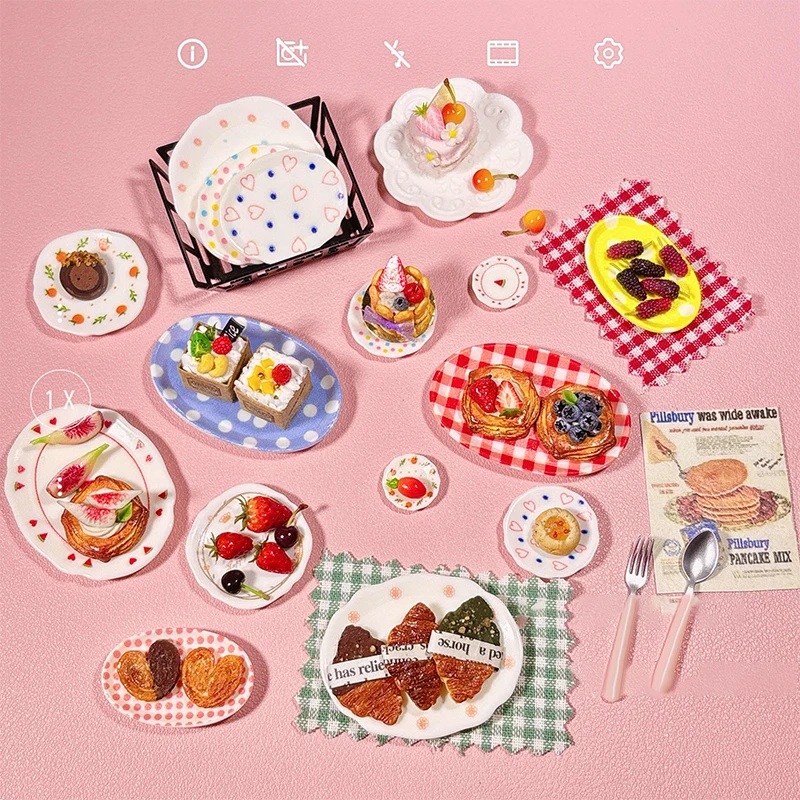 4Pcs 1:12 Dollhouse Miniature Plate Dinner Plate Tray Doll House Mini Kitchen Tableware Decoration Toy Doll Home Accessories