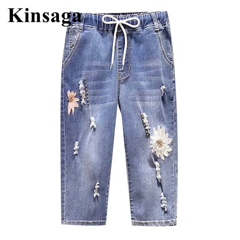 

Женские эластичные узкие джинсовые бриджи с эластичной резинкой на талии и цветочной вышивкой 4XL, летние сексуальные рваные укороченные брюки-капри, джинсы для мамы