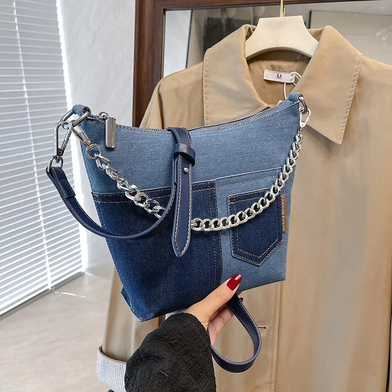 

Retro patchwork denim shoulder bag, fashionable shoulder bag for women, versatile bucket bag