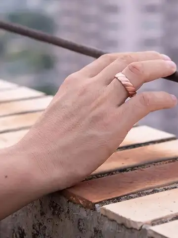 This European and American cross-border bestseller features a red copper magnetic vintage fashion ring with an exquisite engrave